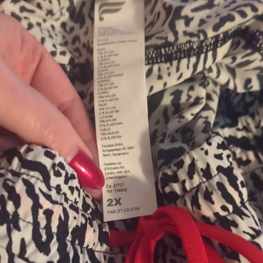 FABLETICS Mid-Rise Quick-dry Drawstring Shorts 2X… - image 10